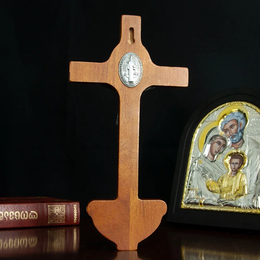 Cruz de agua bendita