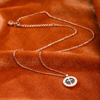 Collar con cruz de afirmación, regalo elegante